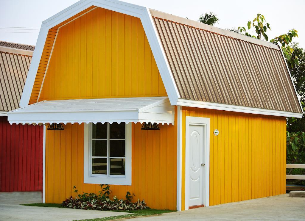 Color Ville Hotel Sha Certified Sakon Nakhon Exterior foto