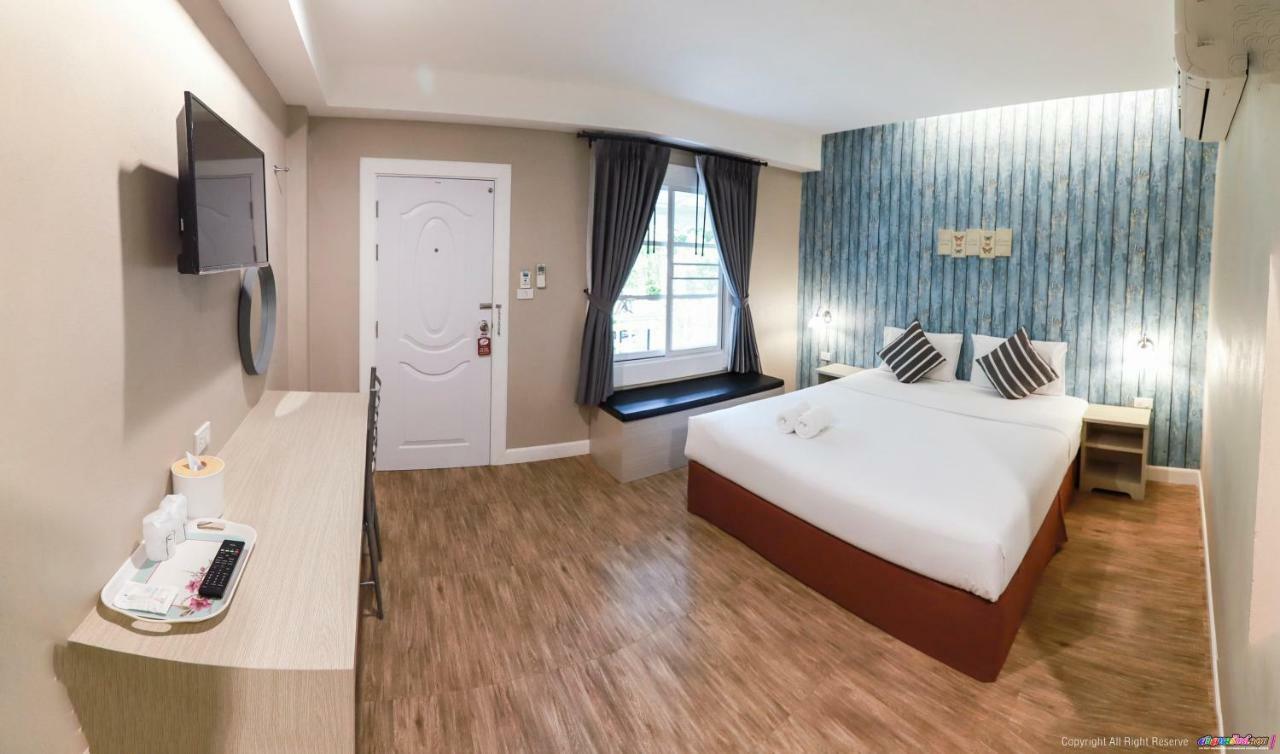 Color Ville Hotel Sha Certified Sakon Nakhon Exterior foto