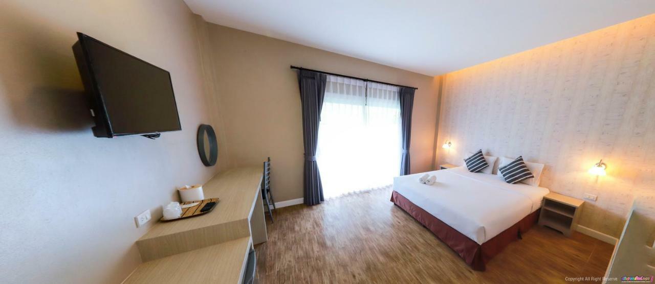 Color Ville Hotel Sha Certified Sakon Nakhon Exterior foto